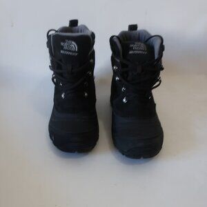 Boys The North Face Chilkat Lace II Waterproof Black Suede/Rubber Boots 4